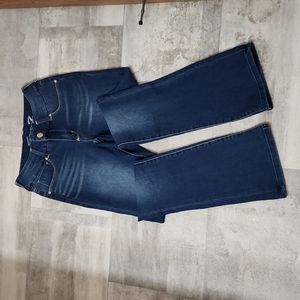 Wm Seven slim boot low rise jeans size 6